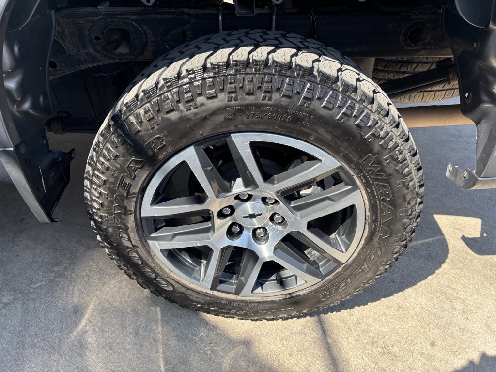Used Car 2019 Chevrolet Silverado 1500  Extended Cab Pickup Custom Trail Boss Four Wheel Drive For Sale Under $30,000 In Austin, Texas