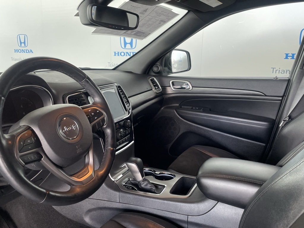 Thumbnail: 2019 Jeep Grand Cherokee - 12
