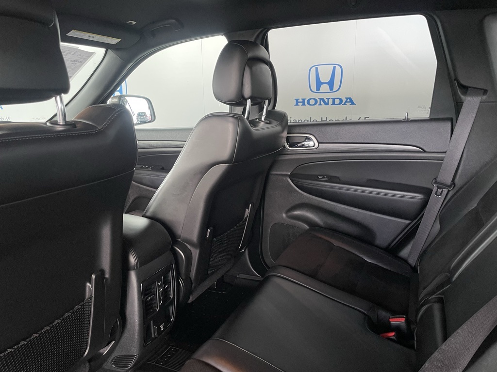 Thumbnail: 2019 Jeep Grand Cherokee - 17