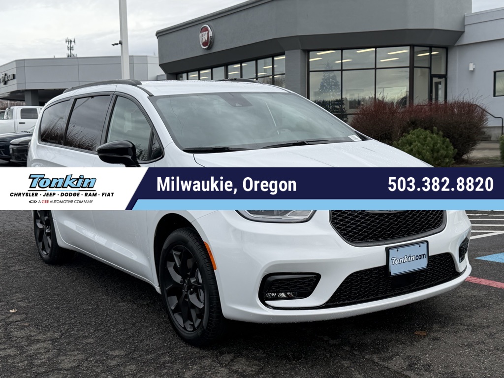 2026 Chrysler Pacifica Select AWD