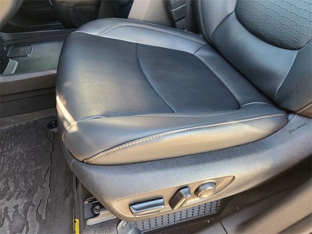 2025 Toyota Sienna Woodland Edition  at Gullo Toyota