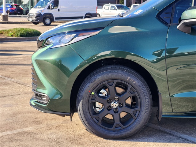 2025 Toyota Sienna Woodland Edition  at Gullo Toyota