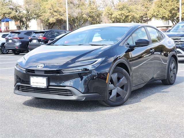 2025 Toyota Prius LE FWD