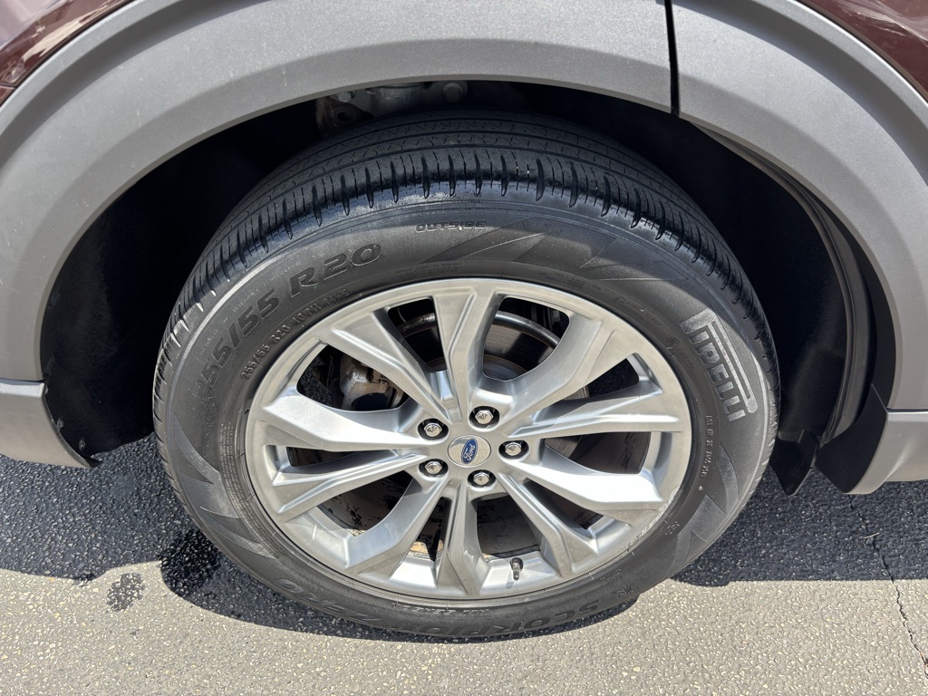Used Car 2020 Ford Explorer  Xlt For Sale Under $25,000 In Austin, Texas