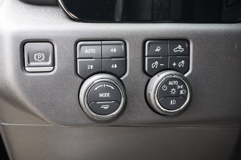 Used Car 2022 Chevrolet Silverado 1500  Lt Trail Boss For Sale Under $40,000 In Weatherford, Texas