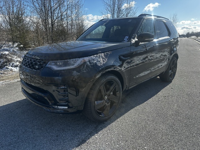 2026 Land Rover Discovery P300 Dynamic SE AWD