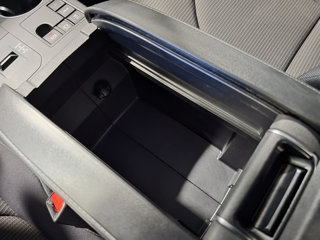 Thumbnail: 2023 Toyota Highlander - 26