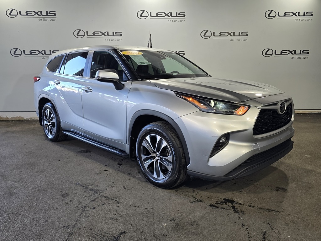 Thumbnail: 2023 Toyota Highlander - 3