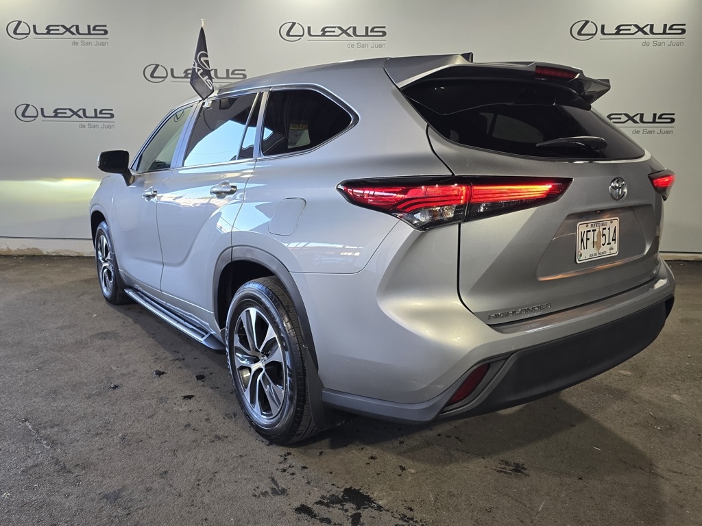 Thumbnail: 2023 Toyota Highlander - 8