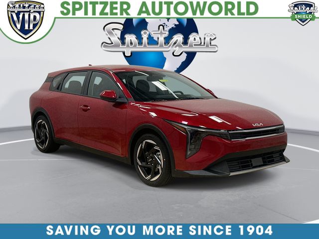 Currant Red 2026 Kia K4 Hatchback Hatchback Front-Wheel Drive Continuously Variable Transmission