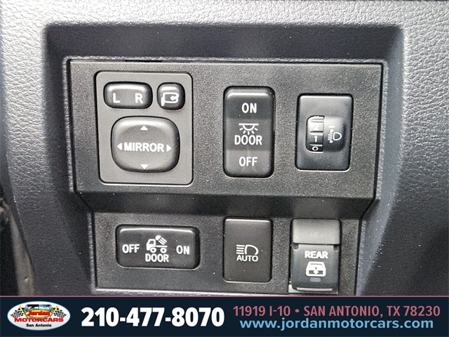 Used Car 2020 Toyota Tundra  Platinum For Sale Under $40,000 In San Antonio, Texas
