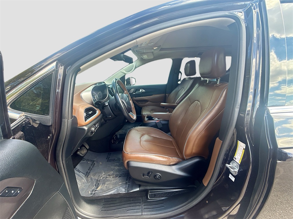 2018 Chrysler Pacifica Limited Red at AutoSavvy Houston Northwest