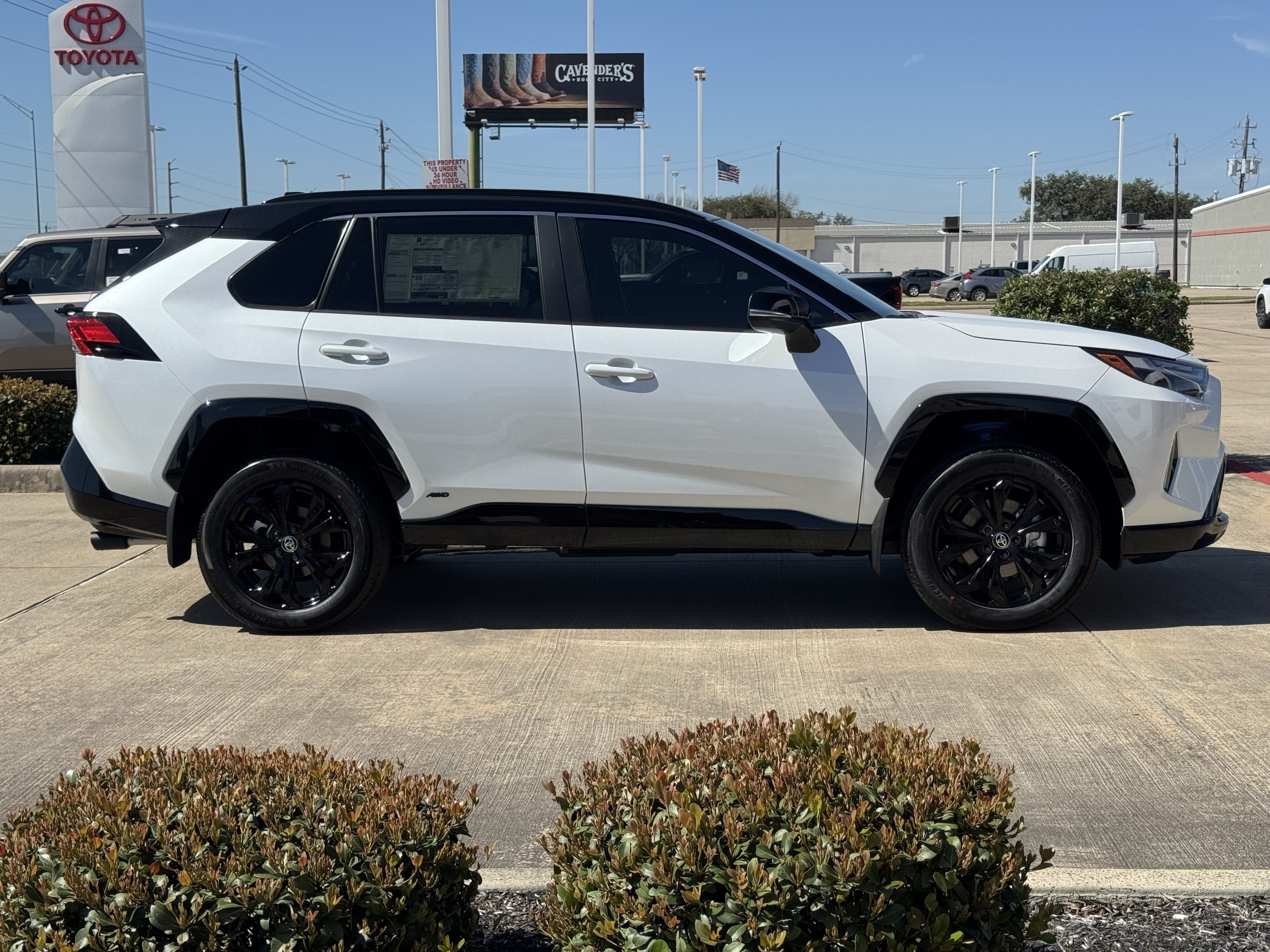 2025 Toyota RAV4 Hybrid XSE Off-white at Community Toyota
