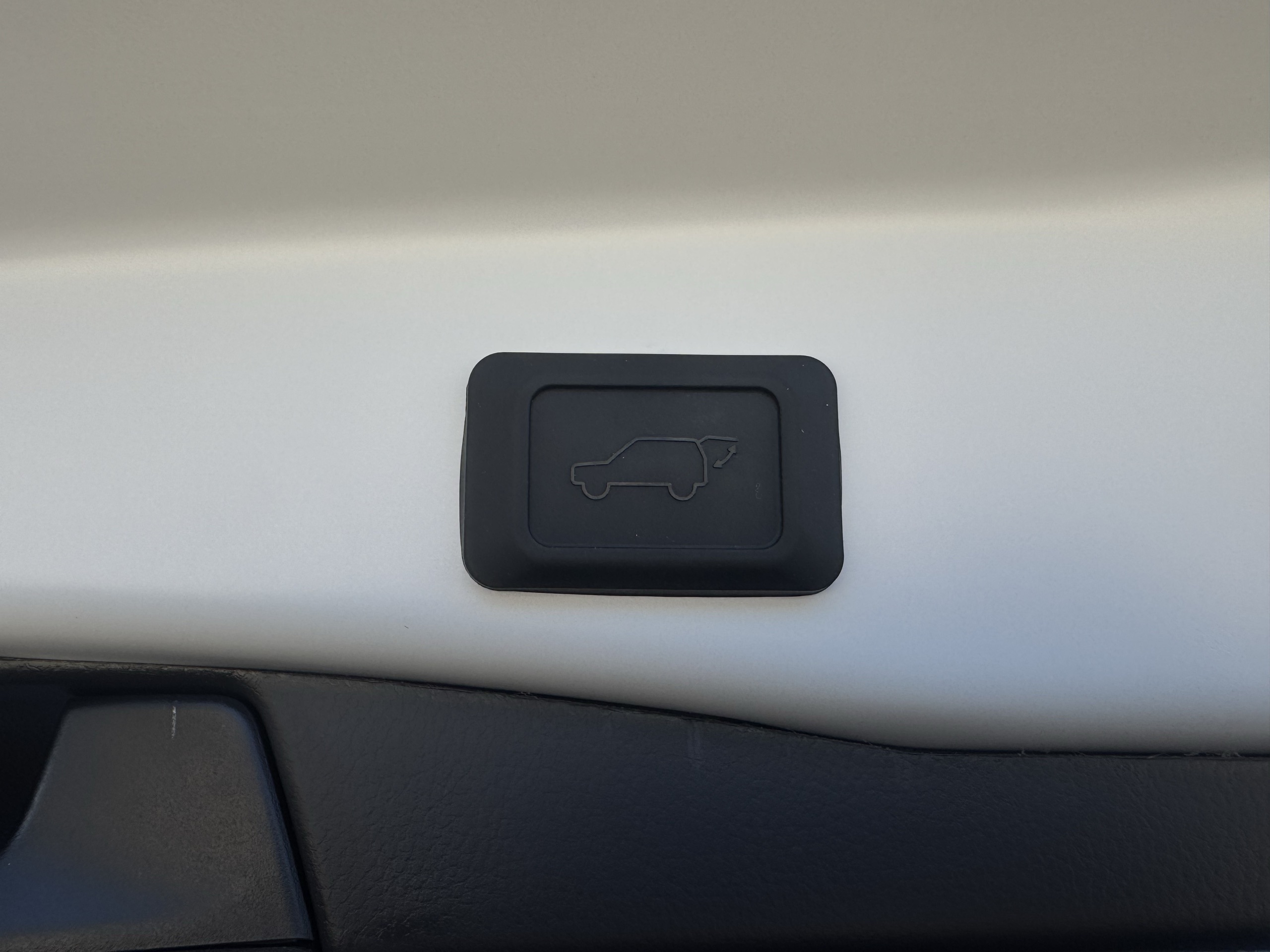 2025 Toyota RAV4 Hybrid XSE Off-white at Community Toyota