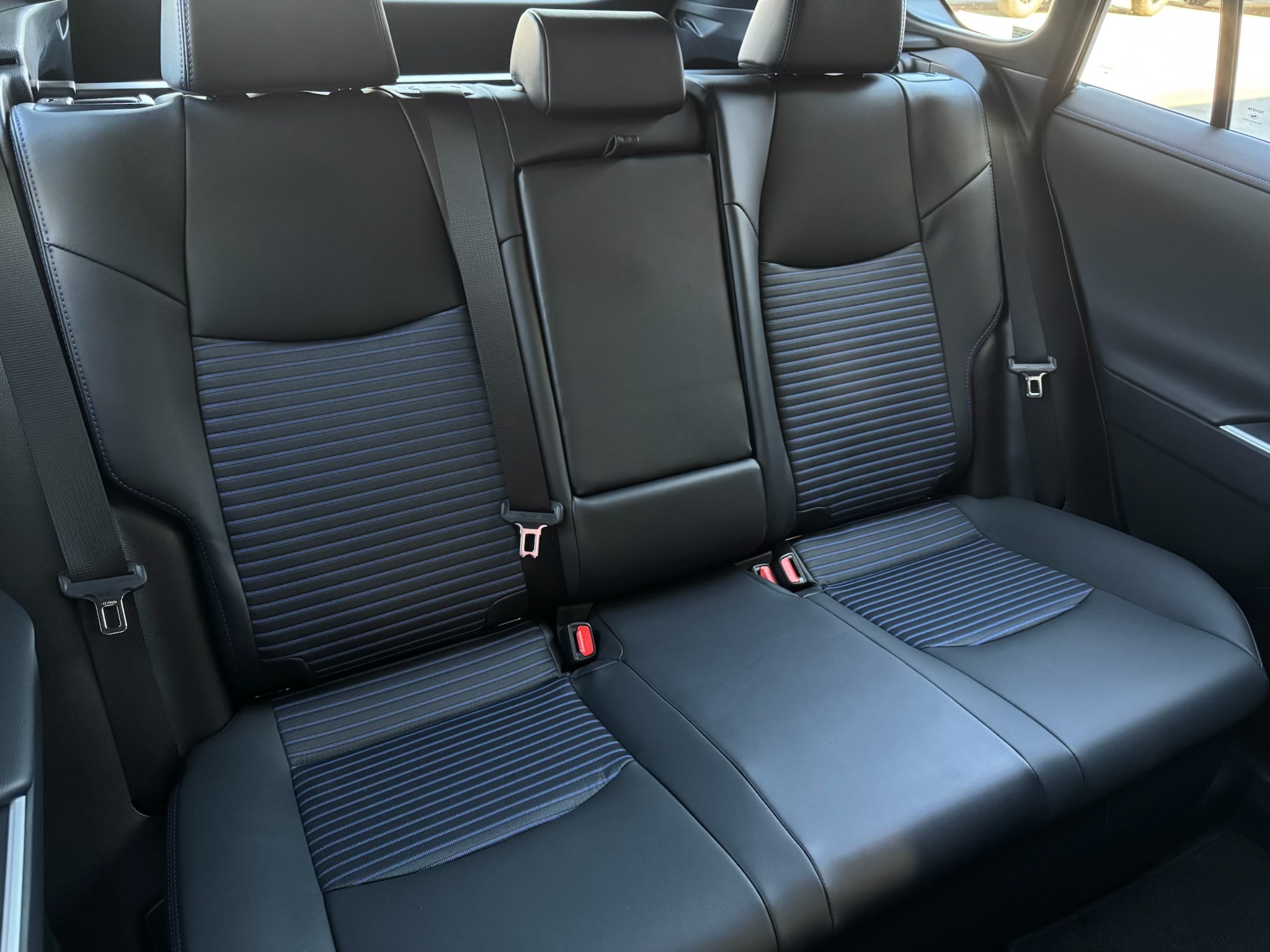 2025 Toyota RAV4 Hybrid XSE Off-white at Community Toyota