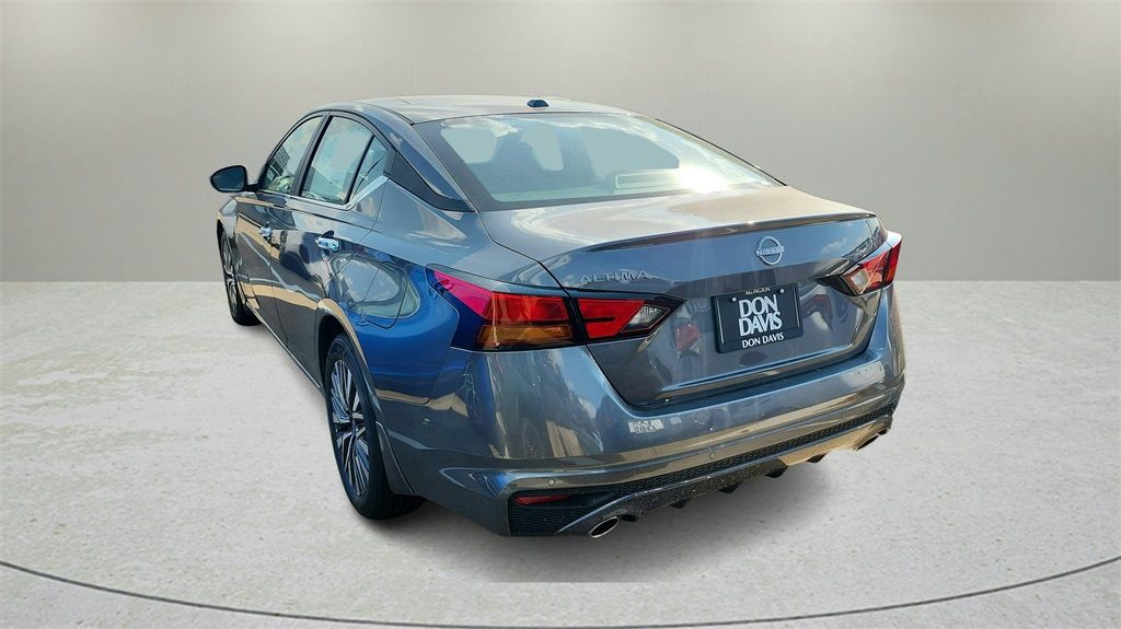 2025 Nissan Altima