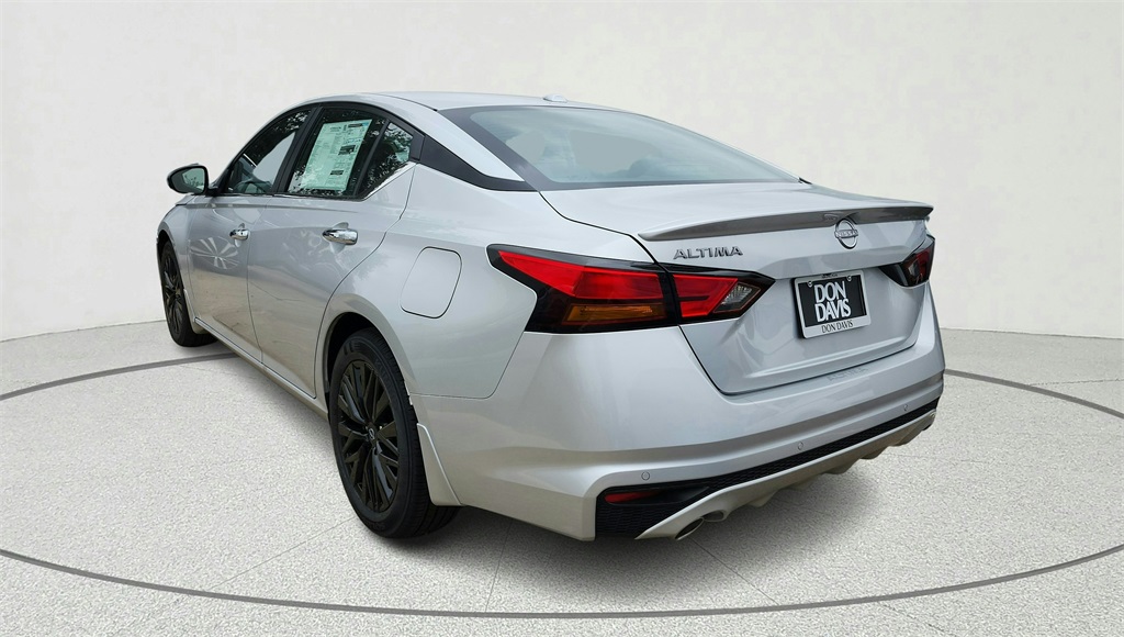 2025 Nissan Altima