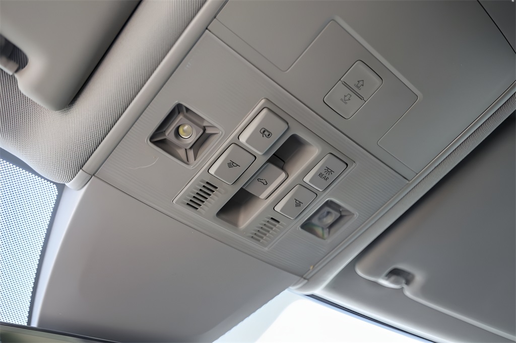 Used Car 2022 Volkswagen Atlas  2.0t Sel For Sale Under $30,000 In Austin, Texas