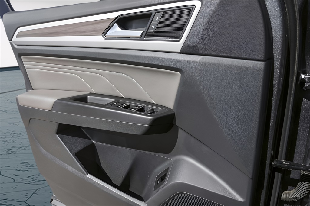 Used Car 2022 Volkswagen Atlas  2.0t Sel For Sale Under $30,000 In Austin, Texas