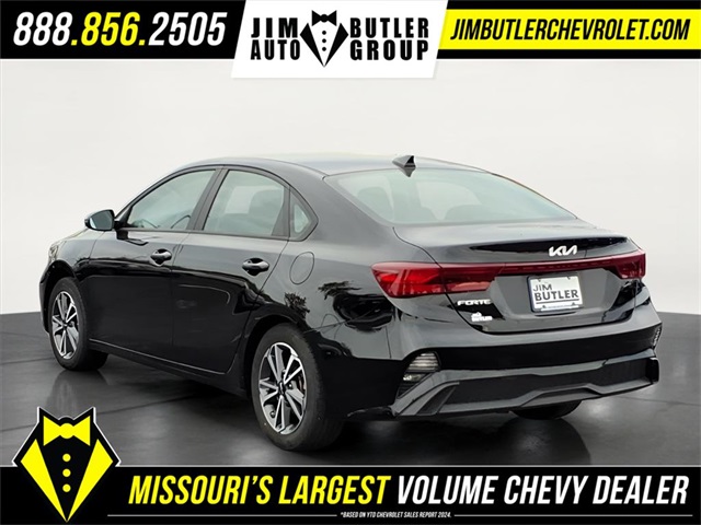 Used 2023 Kia Forte LXS with VIN 3KPF24ADXPE547615 for sale in Fenton, MO