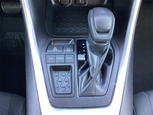 Used Car 2021 Toyota Rav4  Xle For Sale Under $25,000 In San Antonio, Texas
