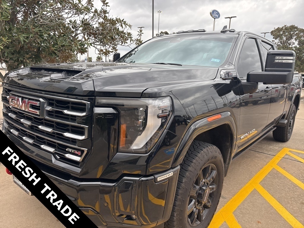2025 GMC Sierra 2500HD AT4 Crew Cab 4WD