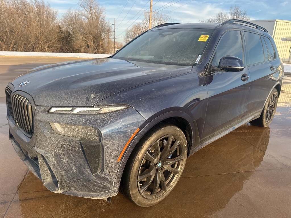 2025 BMW X7 xDrive40i AWD