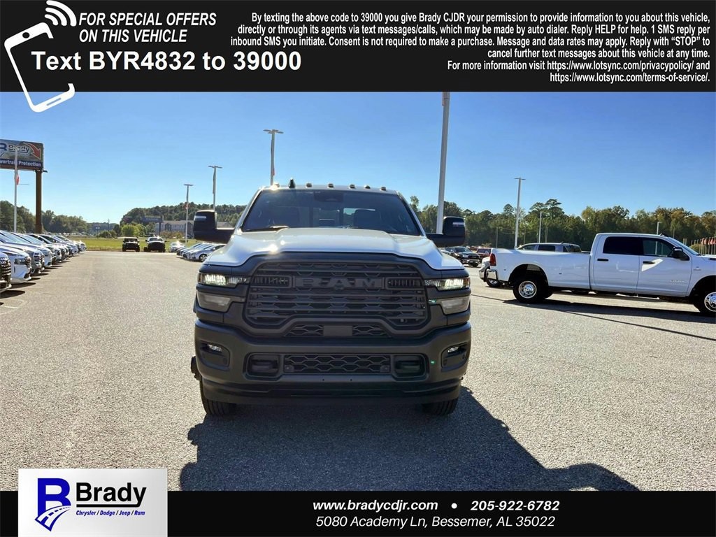 2026 RAM 3500 Chassis Tradesman Crew Cab LB DRW RWD