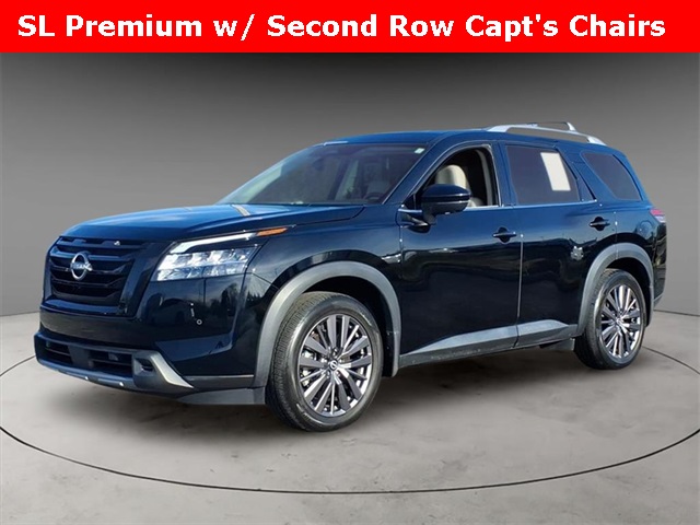 2023 Nissan Pathfinder SL 4WD