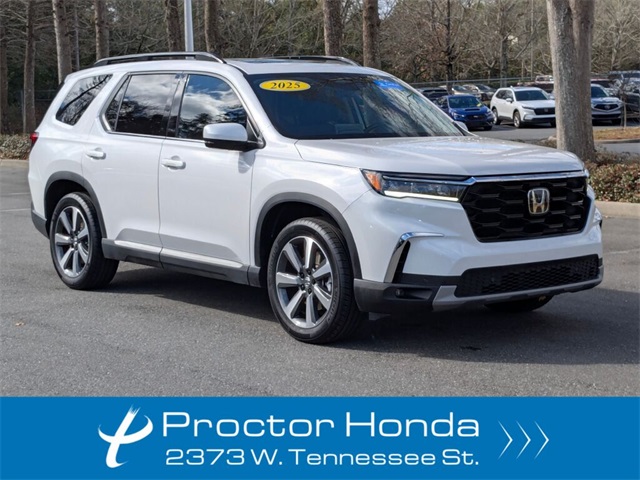 2025 Honda Pilot Touring FWD