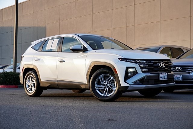 2025 Hyundai Tucson SE