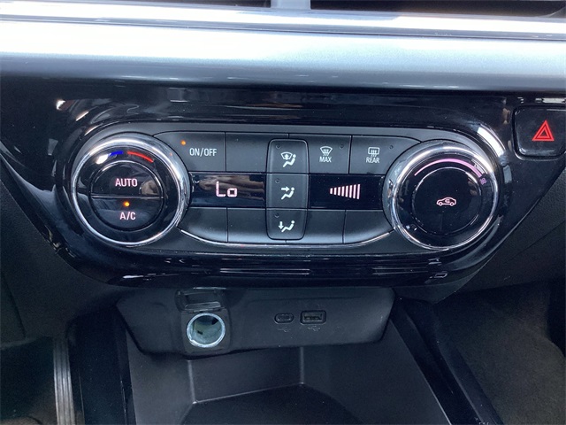 Used Car 2024 Chevrolet Trax  Lt For Sale Under $25,000 In San Antonio, Texas