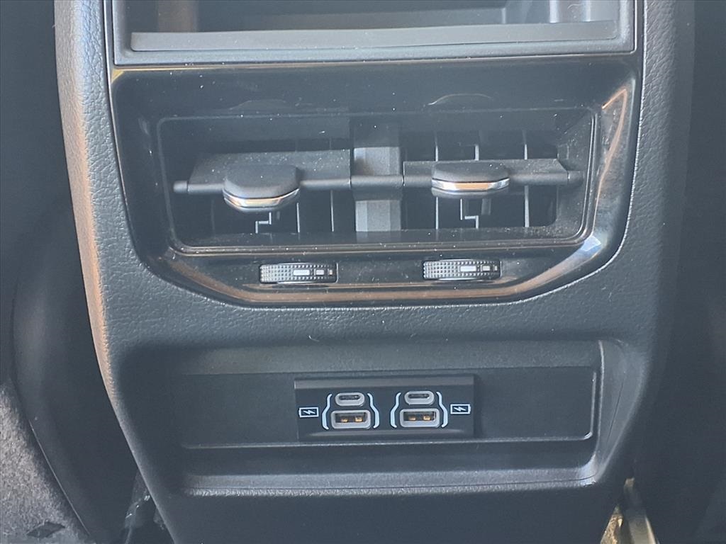 2024 Jeep Grand Cherokee Laredo - 10