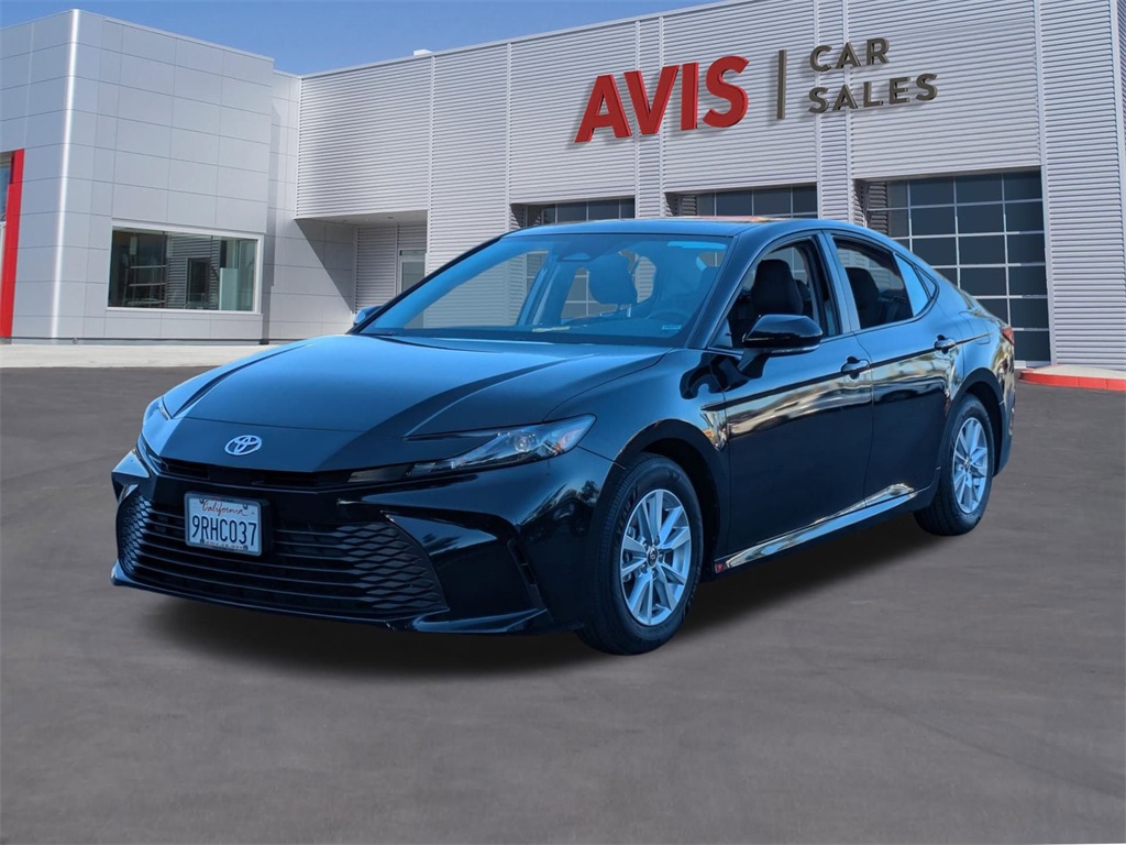 2025 Toyota Camry LE FWD