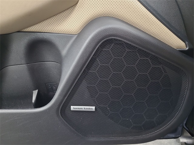 2016 – Subaru – Outback