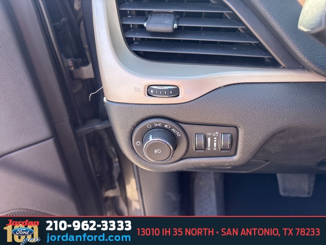 Used Car 2014 Jeep Cherokee  Limited For Sale Under $10,000 In San Antonio, Texas