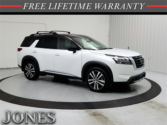2025 Nissan Pathfinder Platinum FWD