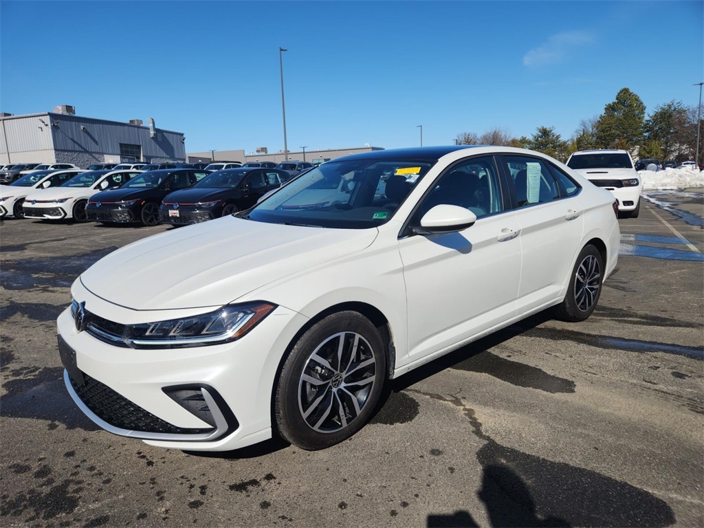 2025 Volkswagen Jetta SE FWD