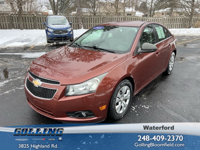 2012 Chevrolet Cruze LS Sedan FWD