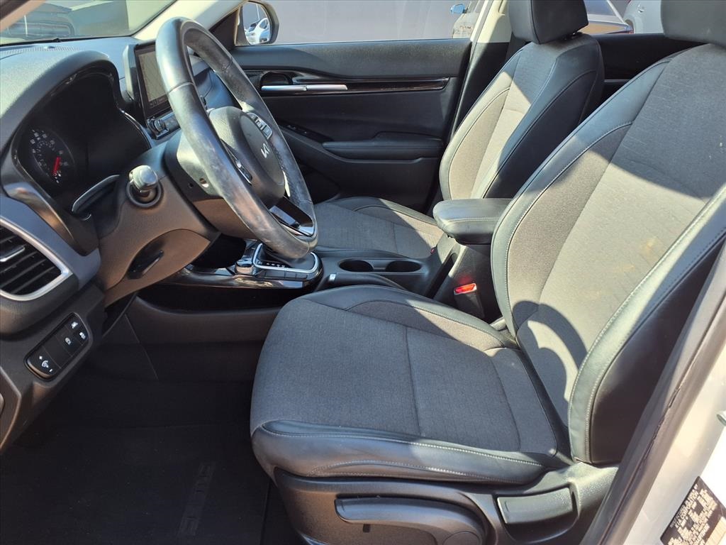 2023 Kia Seltos S - 5