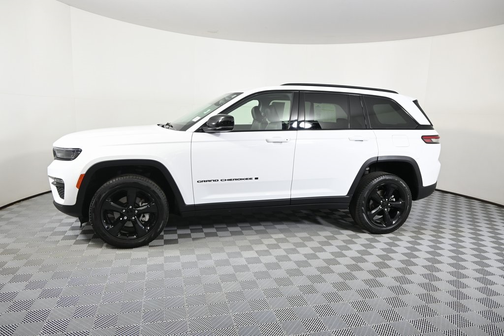 Used 2023 Jeep Grand Cherokee Limited with VIN 1C4RJHBG0PC524805 for sale in Forest Lake, Minnesota