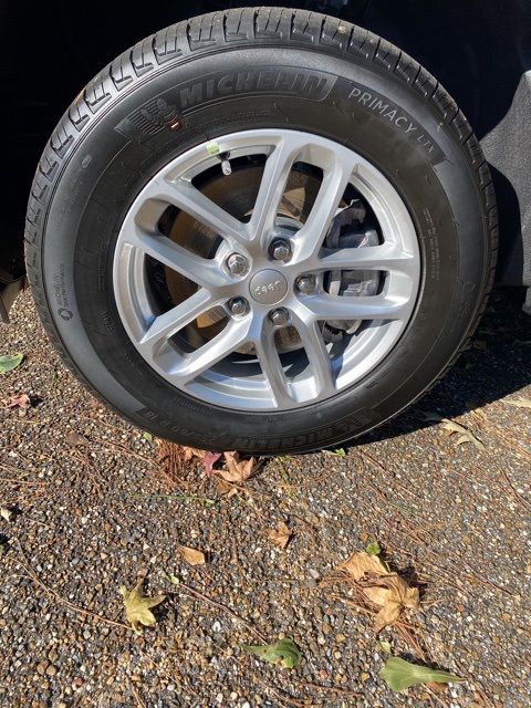 2025 Jeep Grand Cherokee Laredo photo 4