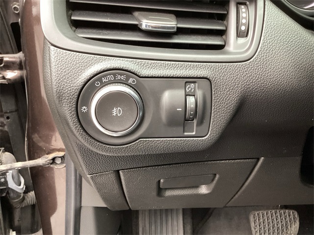 Used Car 2020 Buick Envision  Essence For Sale Under $20,000 In San Antonio, Texas