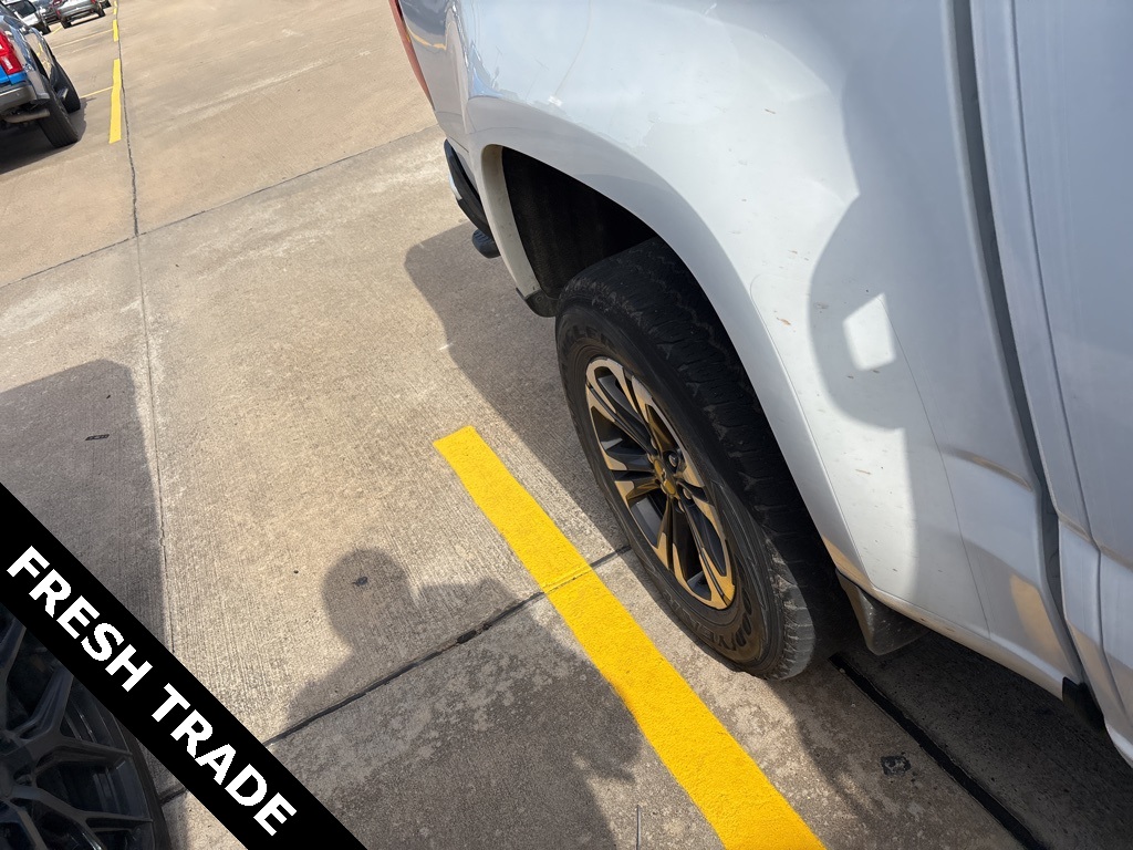 2022 Chevrolet Colorado Z71 White at Community Toyota