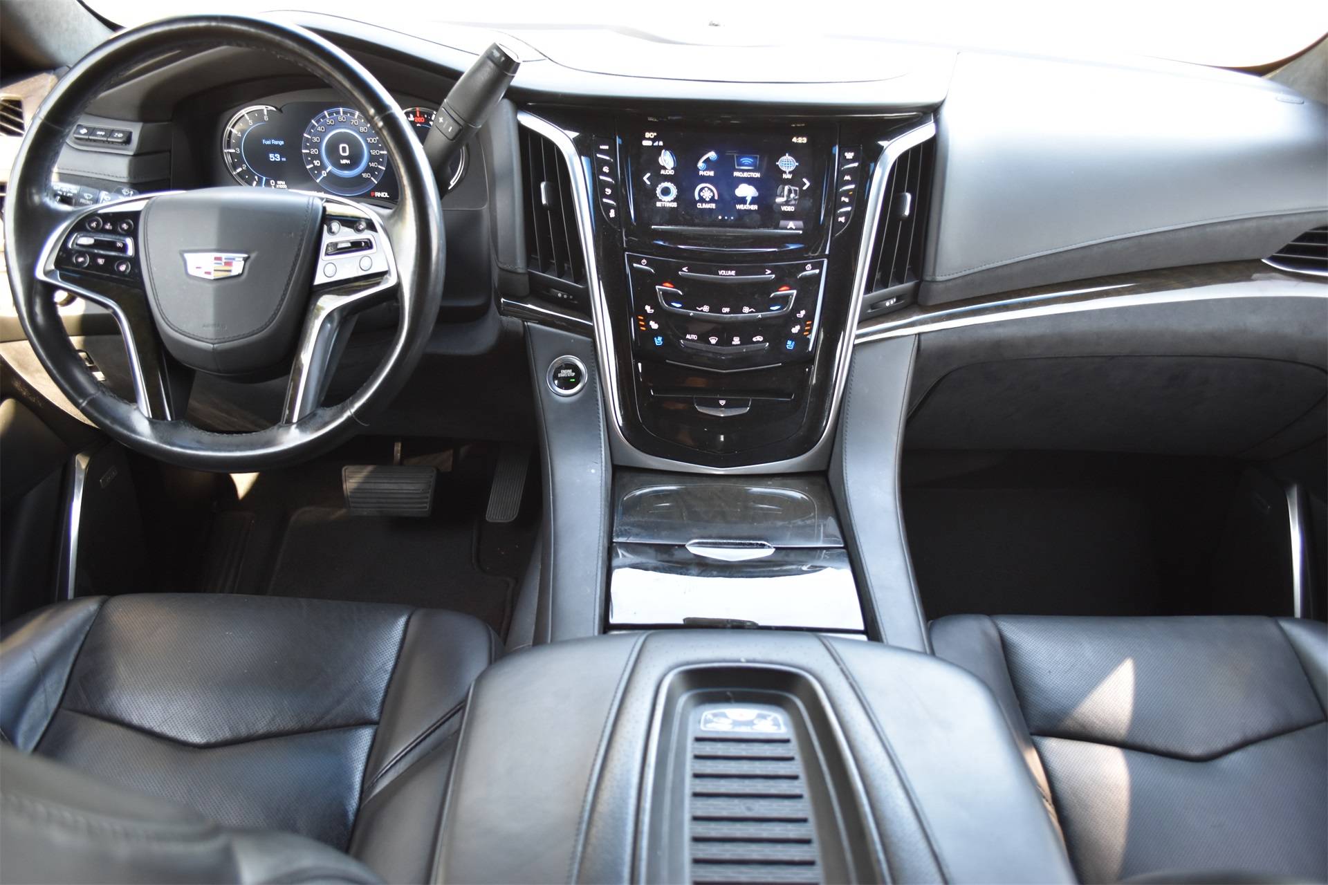 2019 Cadillac Escalade Platinum Edition - 6