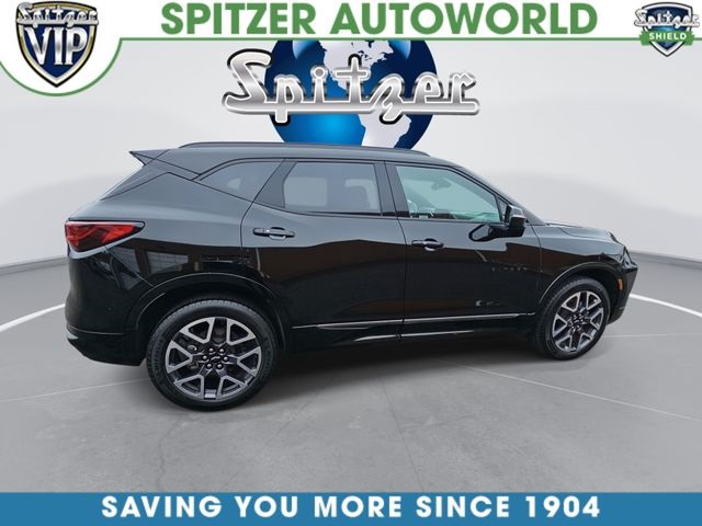 Black 2025 Chevrolet Blazer SUV / Crossover Front-Wheel Drive Automatic