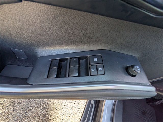 2022 Toyota Highlander XLE - 11