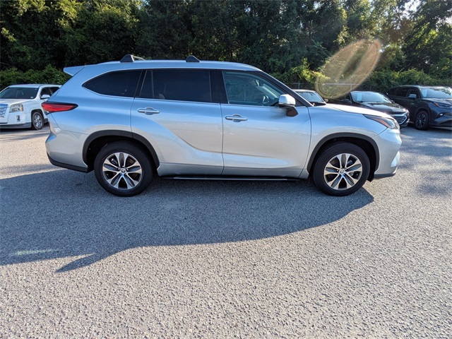 2022 Toyota Highlander XLE - 1