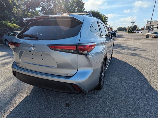2022 Toyota Highlander XLE - 2