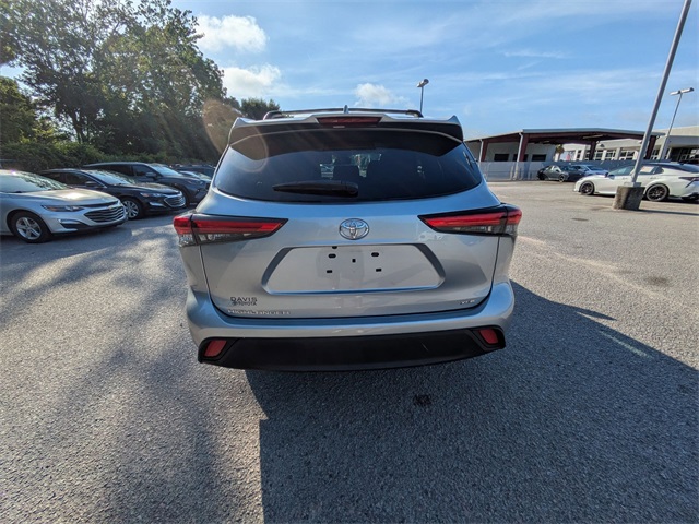2022 Toyota Highlander XLE - 3